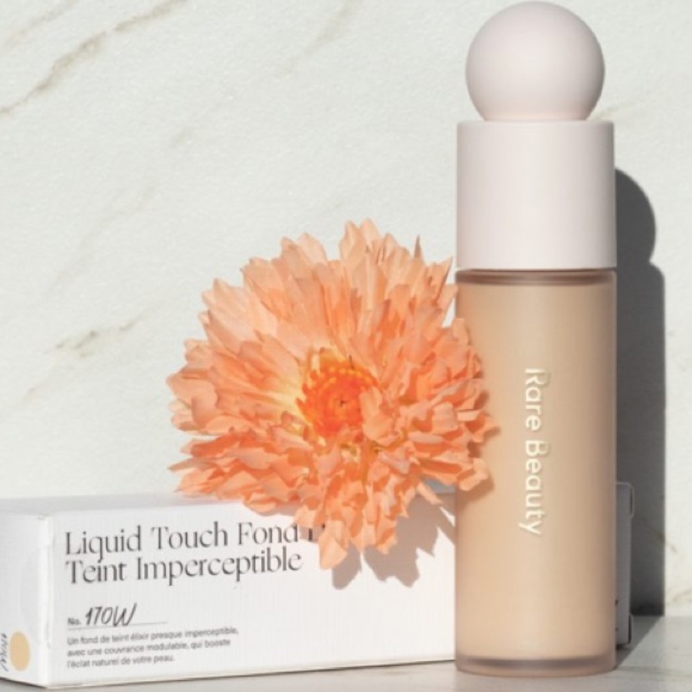 Rare Beauty Foundation NIB